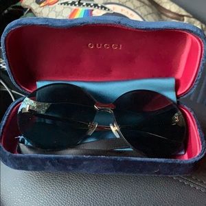 Gucci sunglasses round and large